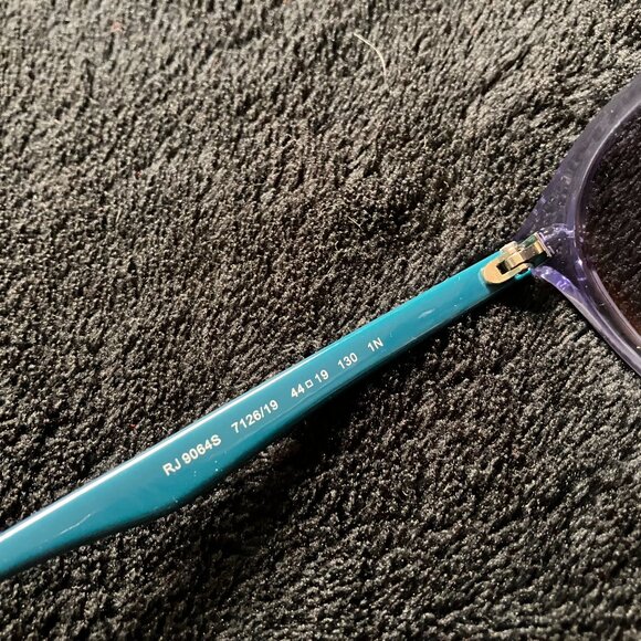 NEW*** Ray-Ban Kids sunglasses - Picture 3 of 4